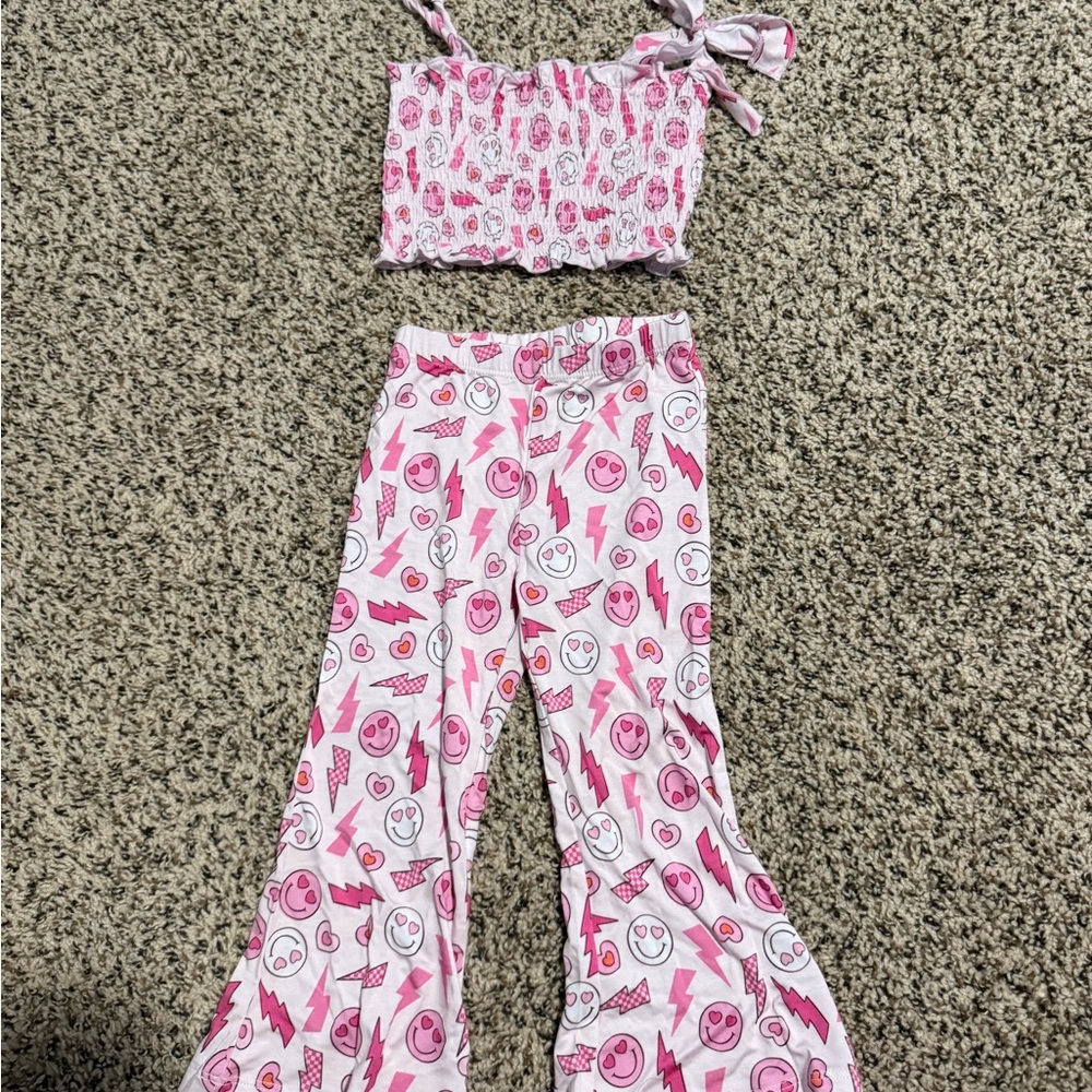 NWOT 18-24 months Pink Smiley Face Two-Piece Set - Tie Strap Top & Flared Pants